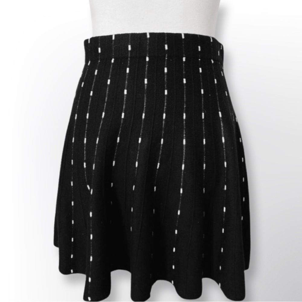 Candies Acrylic Black and White Circle Skirt | Size Small
